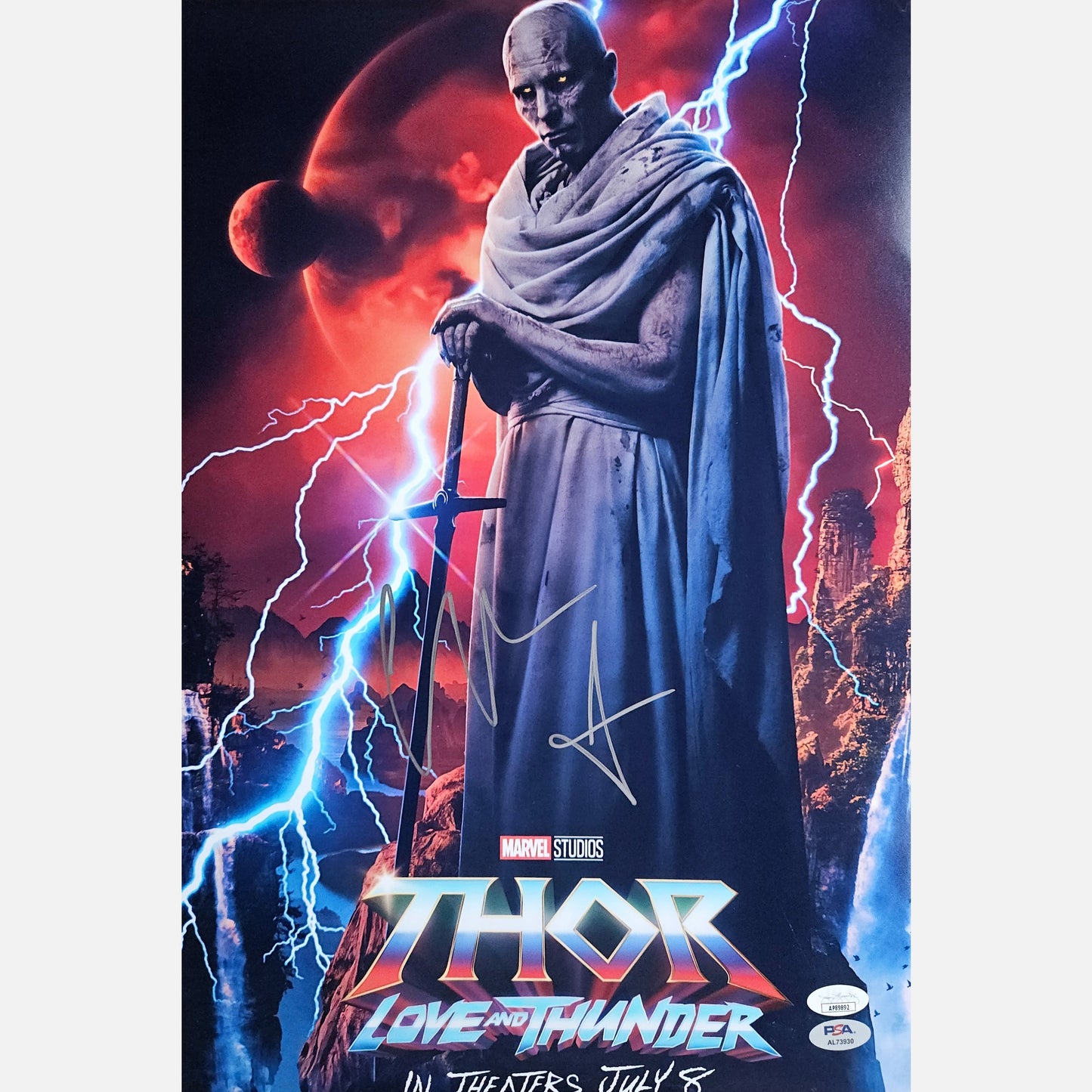 CHRISTIAN BALE autograph Beckett signed 12x18 photography THOR 12x18