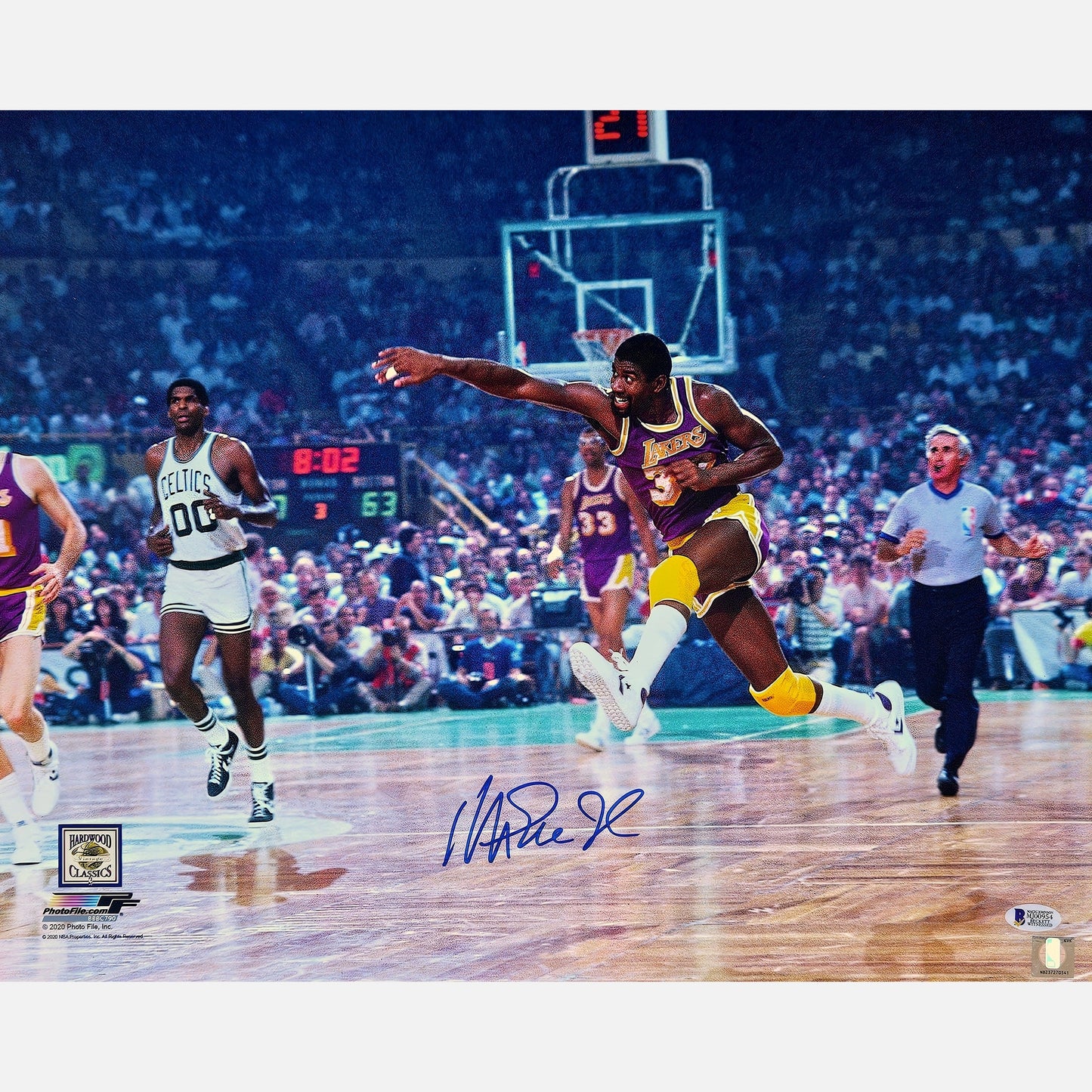 MAGIC JOHNSON autograph Beckett signed NBA poster 16x20 16x20