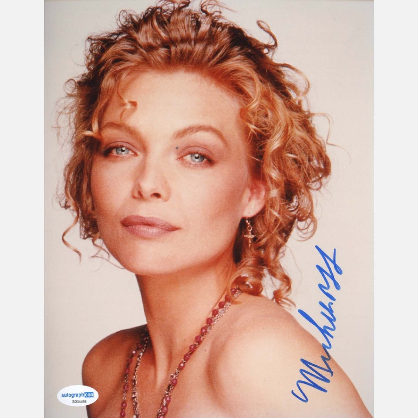 MICHELLE PFEIFFER autograph ACOA signed 8x10 photography 8x10