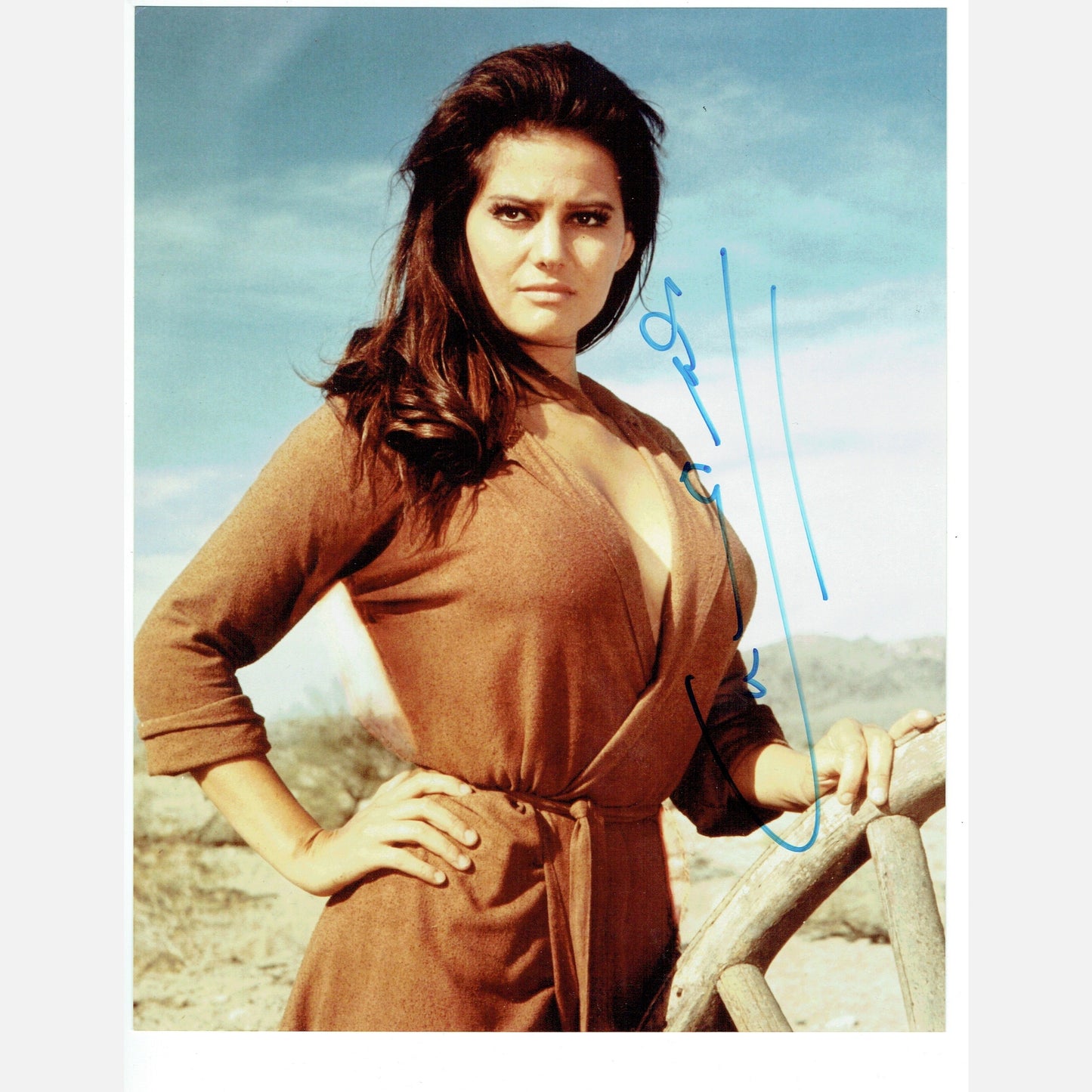 Autograf CLAUDIA CARDINALE Certyfikat ACOA 20x25 cm