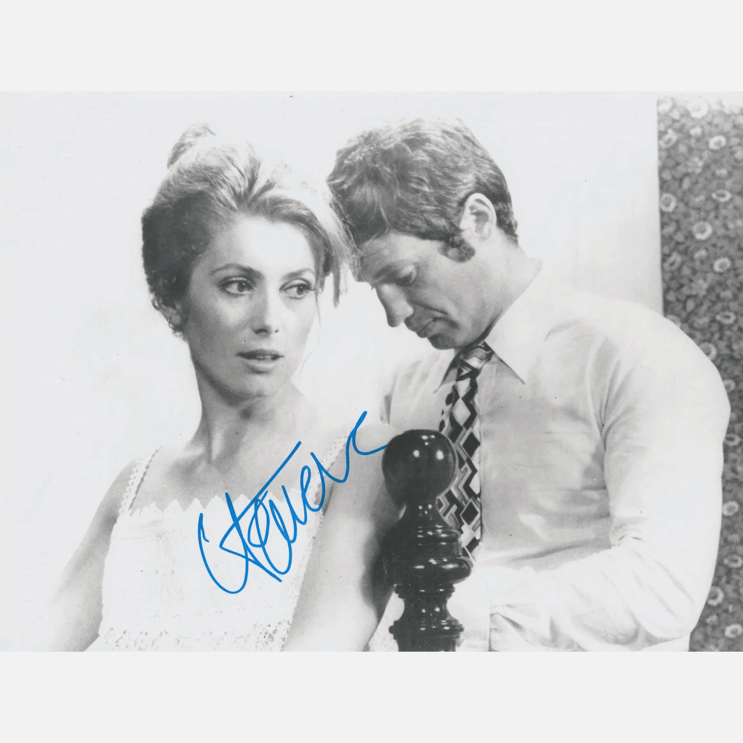 Autograf CATHERINE DENEUVE Certyfikat ACOA 20x25 cm