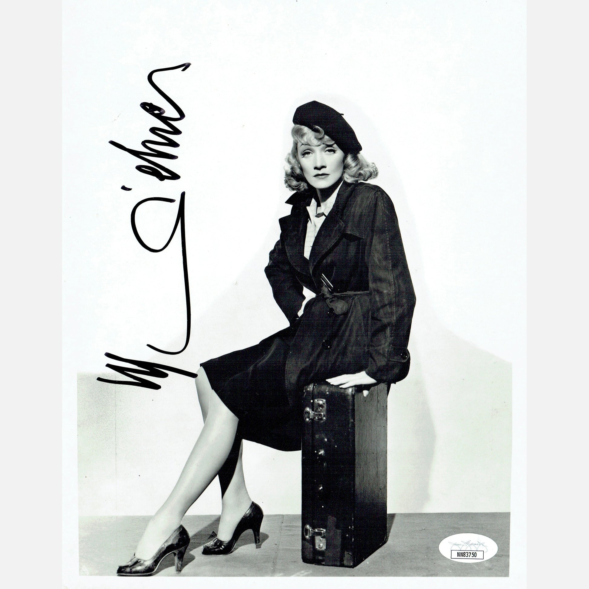 MARLENA DIETRICH autograph JSA signed 8x10 photography 8x10
