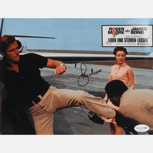 ROGER MOORE autograph BECKETT signed 8x10 photography 007 JAMES BOND 8x10