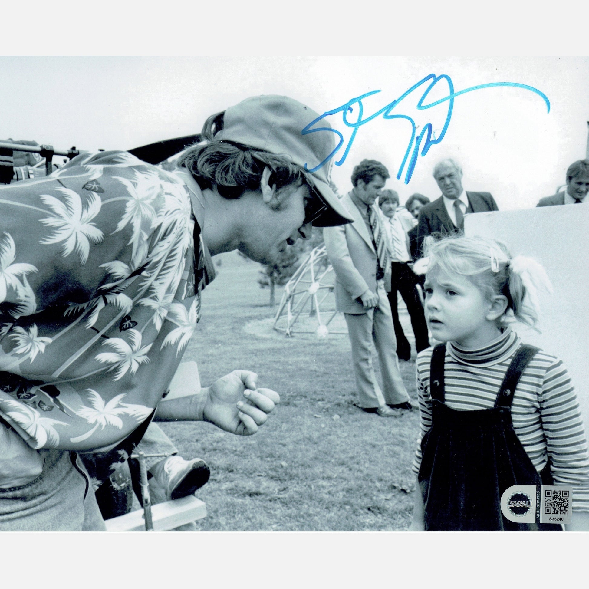 STEVEN SPIELBERG autograph SWAU & ACOA signed 8x10 photography ET 8x10